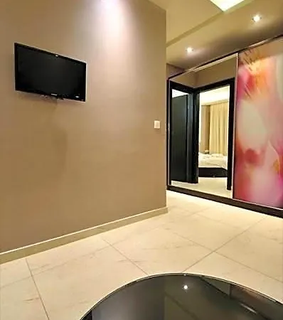Louloudis Fresh-adults Only فندق 3*